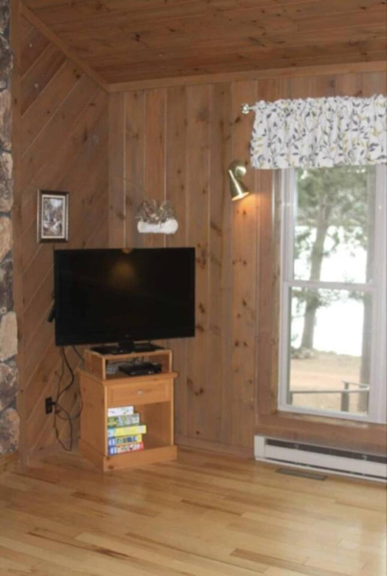 Bayview Resort Sunset Lookout Cabin 6 Saint Germain Exterior foto