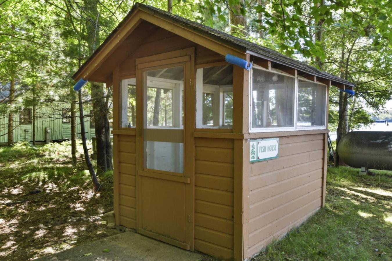 Bayview Resort Sunset Lookout Cabin 6 Saint Germain Exterior foto